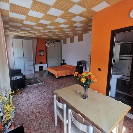 Daire Garisenda House Bolonya
