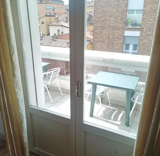 Garisenda House * بولونيا