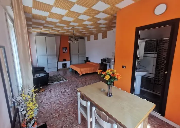 Daire Garisenda House Bolonya