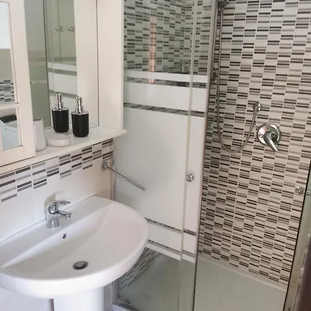 Garisenda House Apartmán *